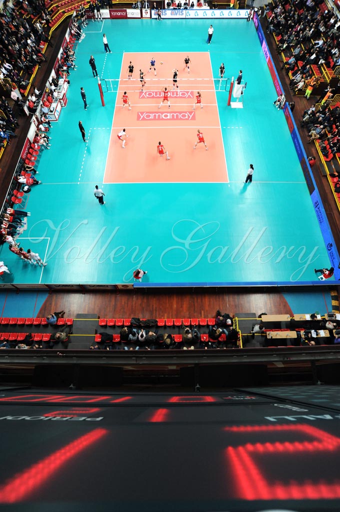 Yamamay Schweriner (40)